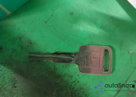 2000 Chevrolet Tracker Hard Top z USA, uszkodzony, nr VIN 2CNBJ13C5Y6907097